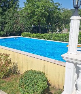 Rupa Apartment | Guest House Surina App Surina's Green Holiday