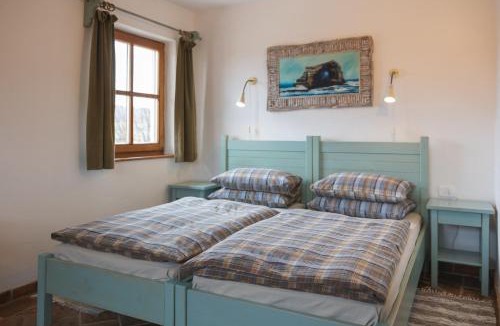 Dvor House | Guesthouse Novak