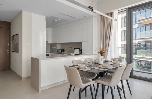 Al Safa Apartment | GuestReady - Canal & City Views | 2BR + Study