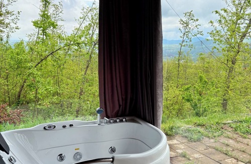 Kosovo Villa | Hana’s Villa, beautiful lake view