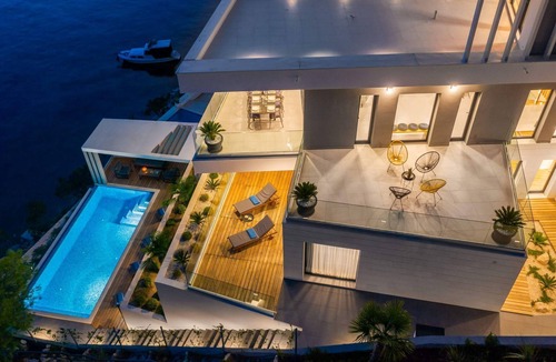 Vinisce House | Haus in Vinišće mit Außenterrasse by Interhome