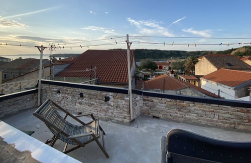 Susak Hostel | heat hostel