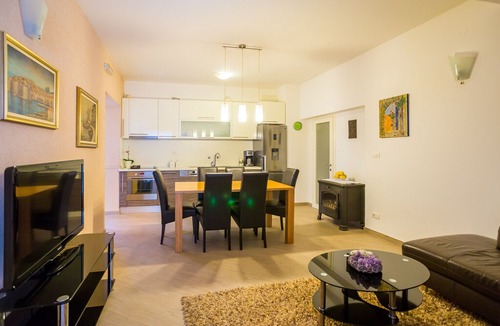 Babin Kuk Apartment | Hedera Estate, Hedera A3