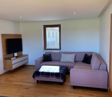 Krka House | Hiša nad izvirom reke Krke