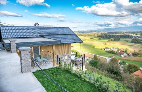 Novo Mesto House | Hill Stars House