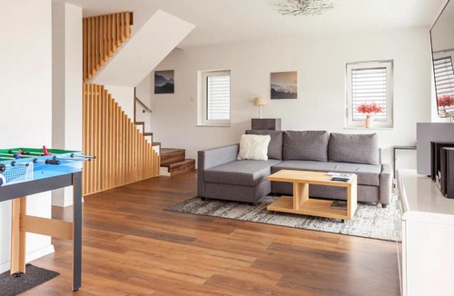 Trska Gora House | Hillhouse Novo mesto