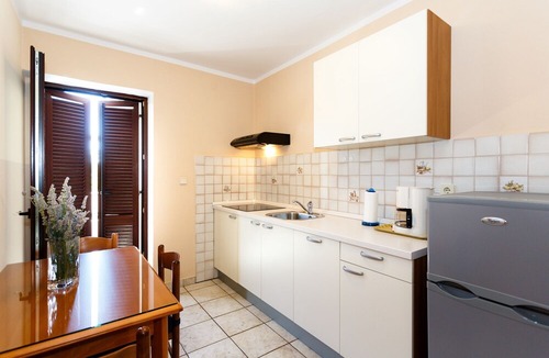 Krk Apartment | Holiday accommodation for 2-3 people - with grill and climate