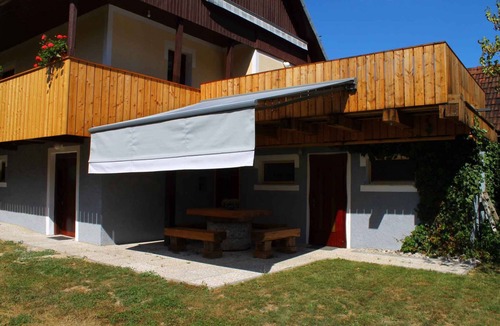Crnomelj House | Holiday apartment with two separate floors that can accommodate up to 10 people