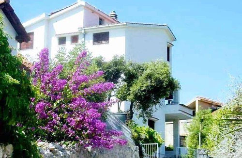 Sevid Apartment | Holiday apartment 40 m from the beach and with 2 bathrooms