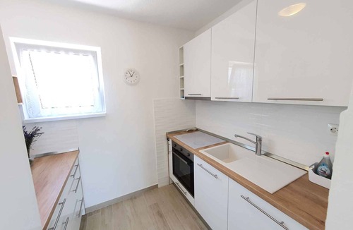 Municipality of Trogir Apartment | Holiday apartment 80 m from the beach