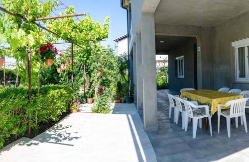 Lopar Apartment | Holiday apartment 80 m from the beach
