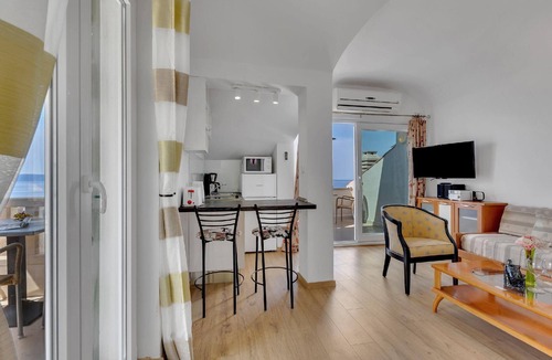 Drasnice Apartment | Holiday apartment Drasnice for 1 - 3 persons with 1 bedroom - Holiday apartment in one or multi-fami