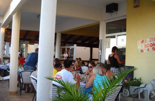 Starigrad Apartment | Holiday apartment 50 m from the sea and close to Paklenica national park