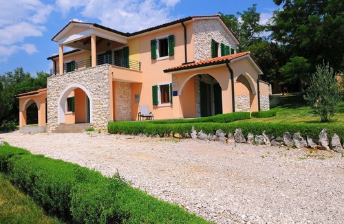 Stanisovi Apartment | Holiday apartment Koromacno for 1 - 10 persons with 5 bedrooms - Holiday apartment