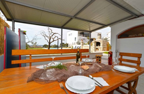 Stinjan Apartment | Holiday apartment mit Pool und Klimaanlage