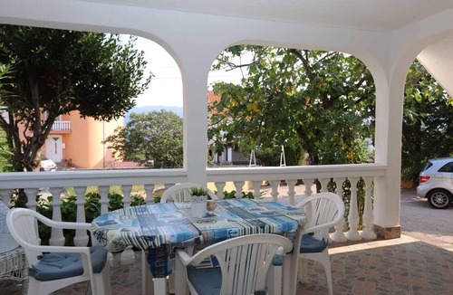 Silo Apartment | Holiday apartment mit Terrasse und Klimaanlage