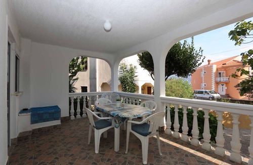 Silo Apartment | Holiday apartment mit Terrasse und Klimaanlage