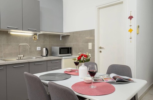 Stinjan Apartment | Holiday apartment Pula for 1 - 4 persons with 2 bedrooms - Holiday apartment in one or multi-family