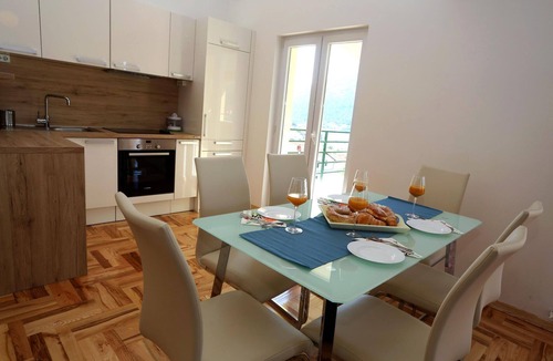 Grebastica House | Holiday apartment Sibenik for 1 - 6 persons with 2 bedrooms - Holiday house