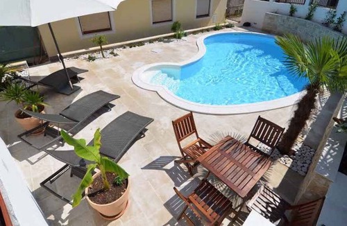 Mastrinka Apartment | Holiday apartment with use of pool