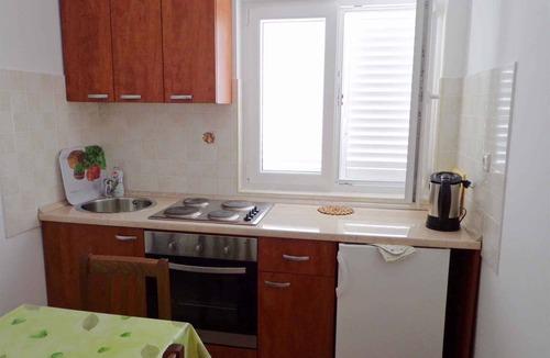 Mundanije Apartment | Holiday apartment with air conditioning and barbecue