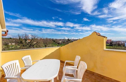 Pomer Apartment | Holiday apartment with air conditioning