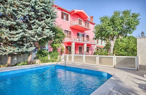 Krnica Apartment | Holiday apartment with air conditioning