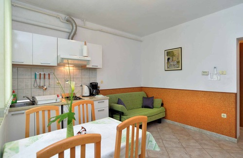 Gregovica Apartment | Holiday apartment with air conditioning
