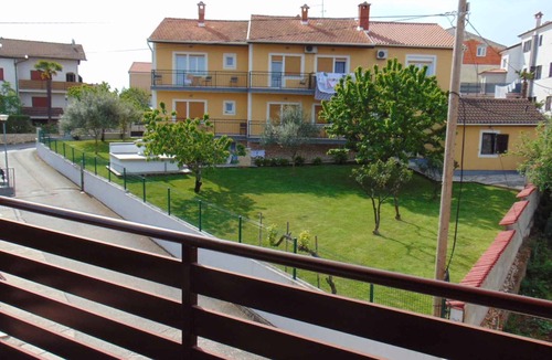 Rovinj Apartment | Holiday apartment with balcony and air conditioning