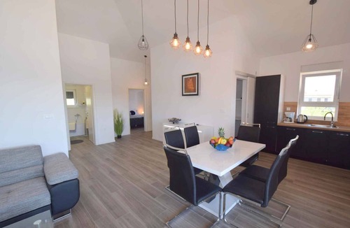Porat Apartment | Holiday apartment with balcony and sea view