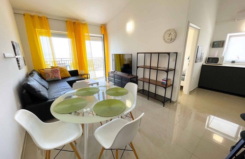 Klanfari Apartment | Holiday apartment with balcony and sea view