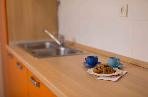 Vantacici Apartment | Holiday apartment with balcony