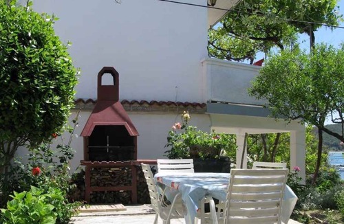 Kampor Apartment | Holiday apartment with terrace and air conditioning