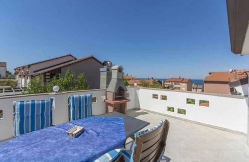 Dajla Apartment | Holiday apartment with Wi-Fi and balcony