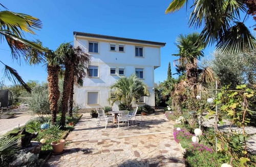 Milovcici Apartment | Holiday flat with balcony
