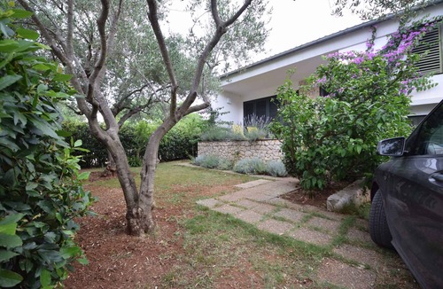 Turanj House | Holiday home 150 m from the