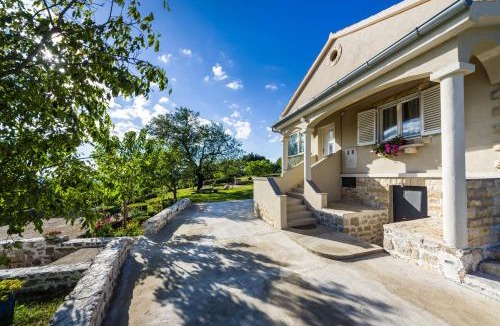 Benkovac House | Holiday home Ante with beautiful private garden