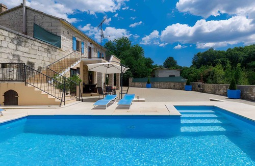 Brajkovici House | Holiday home Apartment in typical Istrian village