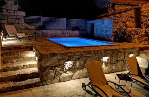 Stravca House | Holiday Home Brotnice