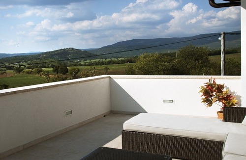 Lupoglav House | Holiday home Bruno, (14503), Boljun, hr
