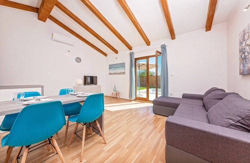 Tinjan House | Holiday home Casa Vita with private swimming pool