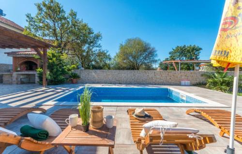 Biograd na Moru House | Holiday Home Ema with pool