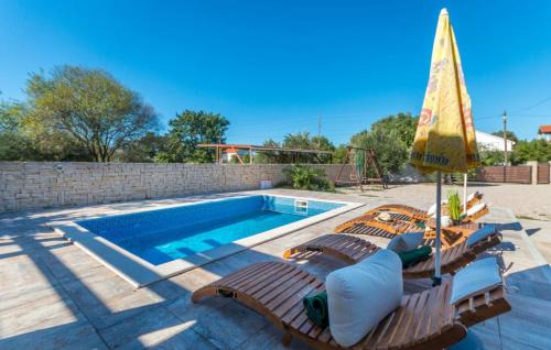 Biograd na Moru House | Holiday Home Ema with pool