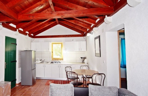 Dol House | Holiday Home Harmony - Holiday Home with Terrace