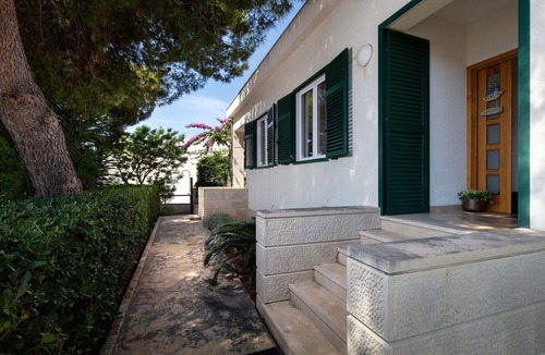 Milna (Brac) Villa | Holiday home Ida in quiet pine forest