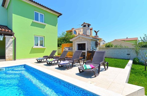 Galizana House | Holiday home in a quiet location with an outdoor pool