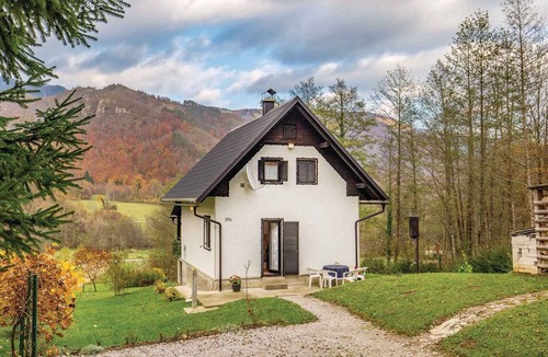 Turke House | Holiday home in a quiet location and in the immediate vicinity of the river