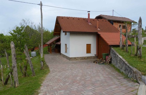 Crnomelj House | Holiday home in a small village