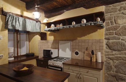 Buzet House | Holiday home in quiet surroundings with pool