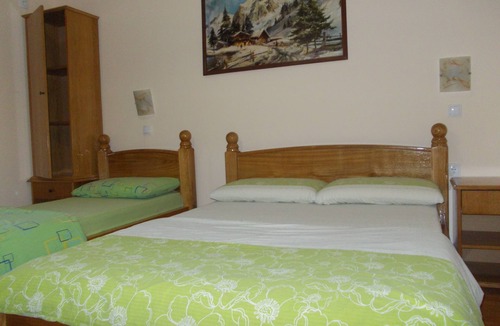 Lezimir Bed & Breakfast | Holiday Home Karalic